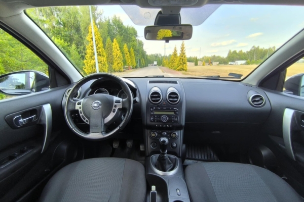 Ogłoszenie - Sprzedam Nissan Qashqai +2. Zdjęcie 2