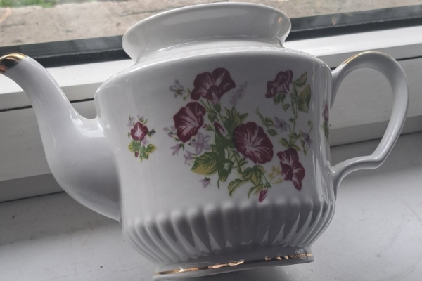 Ogłoszenie - Dzbanek porcelanowy. Zdjęcie 3