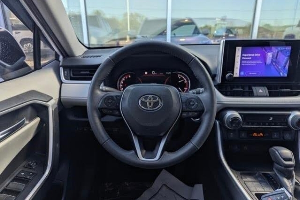 Ogłoszenie - Selling My 2023 Toyota Rav 4 XLE AWD. Zdjęcie 2