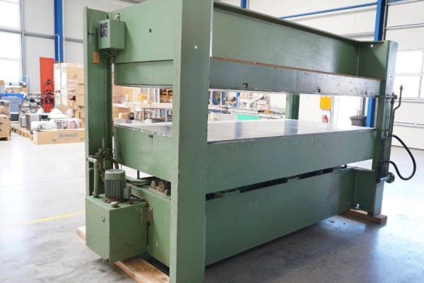 Ogłoszenie - Prasa do forniru BURKLE S100 250/130. Zdjęcie 1