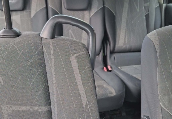 Ogłoszenie - Renault Scenic II 2.0 Benzyna | OC do 08.2026 | Działa i jeździ. Zdjęcie 4