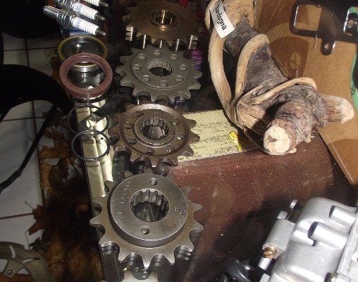 Ogłoszenie - KTM 500/450/250 zebatka 520 JT przod 14z nowa. Zdjęcie 1
