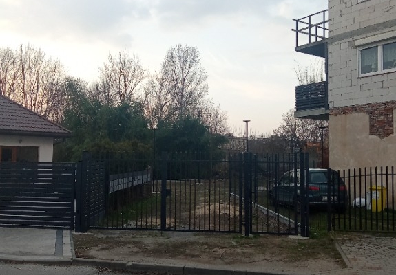 Ogłoszenie - Działka budowlana do dzierżawy/wynajęcia przy centrum Legnicy, 340 m2. Zdjęcie 1