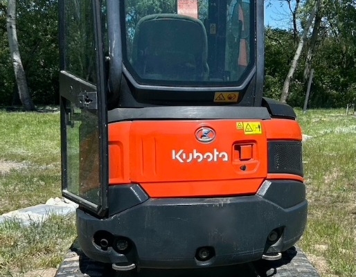 Ogłoszenie - Minikoparka 2,7 T – KUBOTA U27-4. Zdjęcie 2