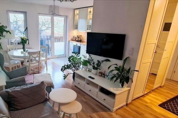 Ogłoszenie - 2pok, 40met, Okolice Łowieckiej BALKON/GARAŻ/WINDA (Wrocław). Zdjęcie 2
