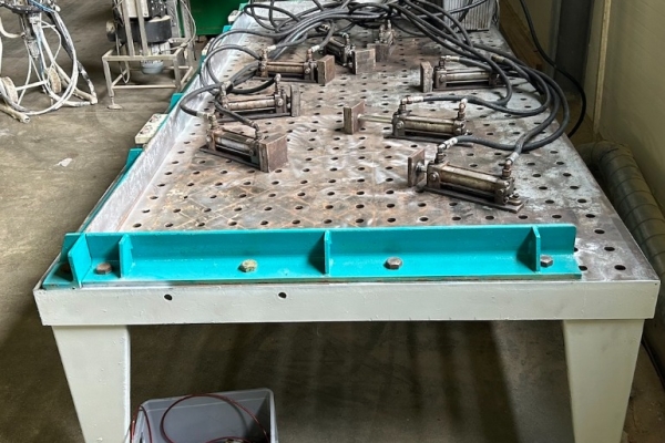 Ogłoszenie - Uniwersalna prasa hydrauliczna SIEVERS 300/150 do klejenia konstrukcji - łuków z drewna. Zdjęcie 7