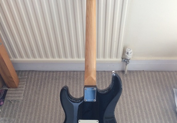 Ogłoszenie - Gitara elektryczna  Fender Squier Strat. Zdjęcie 4