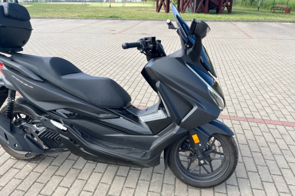 Ogłoszenie - Honda Forza 125 z 2025 roku. To nie jest zwykły skuter.. Zdjęcie 6
