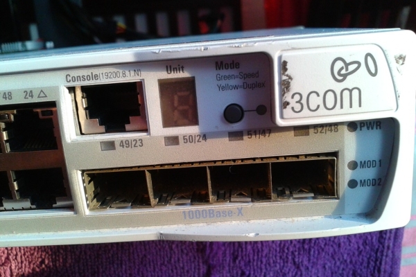 Ogłoszenie - 3COM 3CR17662-91 ROZDZIELNICA ETHERNET. Zdjęcie 2