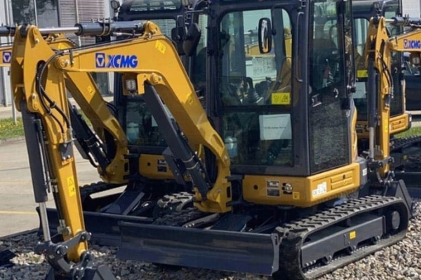 Ogłoszenie - KUBOTA koparka Mini Koparka XCMG XE27E. Zdjęcie 2