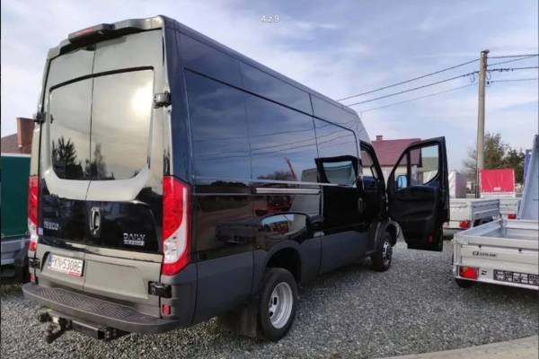 Ogłoszenie - Iveco 35C 210km Furgon Bliźniak! Automat!. Zdjęcie 4