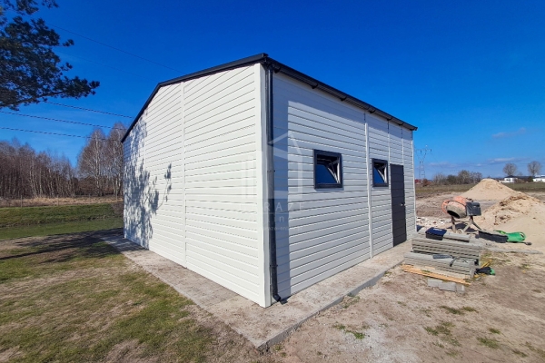 Ogłoszenie - Hala 7,5x6m - biały - brama uchylna - brama dwuskrzydłowa - 4x okno - drzwi - rynny ID1016. Zdjęcie 10