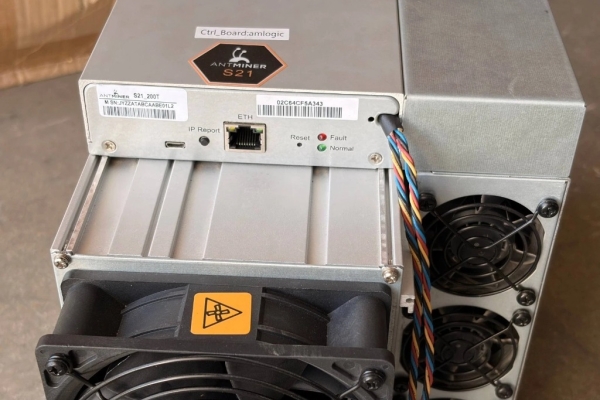 Ogłoszenie - Bitmain Antminer S21XP Hyd,L9,L7,Goldshell AE Max,MicroBT M63S+. Zdjęcie 3