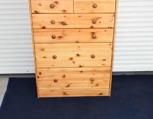 Ogłoszenie - komoda z drewna sosnowego - jak nowa. Zdjęcie 1