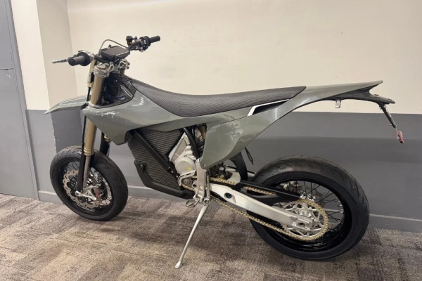 Ogłoszenie - BRAND NEW STARK VARG SM 60HP. Zdjęcie 2