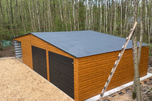 Ogłoszenie - Garaż blaszany 10,5x6m wiata 4,5m 2x brama uchylna drzwi drewnopodobny TS1122. Zdjęcie 2