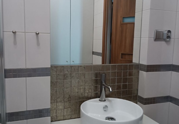 Ogłoszenie - 2pok, 43met, okolice Winogronowej BALKON/WINDA/2012 (Wrocław). Zdjęcie 10