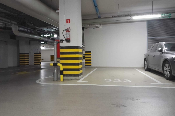 Ogłoszenie - Miejsce w garażu (18 m2) Okolice Powstańców Śląskich SKY TOWER (Wrocław). Zdjęcie 2