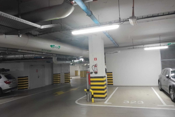 Ogłoszenie - Miejsce w garażu (18 m2) Okolice Powstańców Śląskich SKY TOWER (Wrocław). Zdjęcie 3