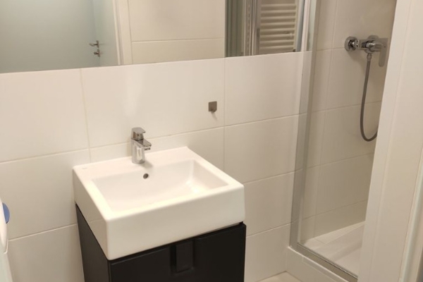 Ogłoszenie - 1pok, 19met, okolice Komuny Paryskiej BALKON/WINDA (Wrocław). Zdjęcie 5