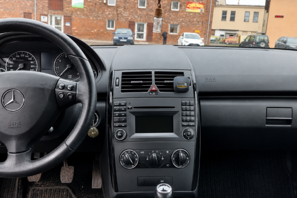 Ogłoszenie - Mercedes-Benz Klasa A160 BlueEfficiency 2010. Zdjęcie 6