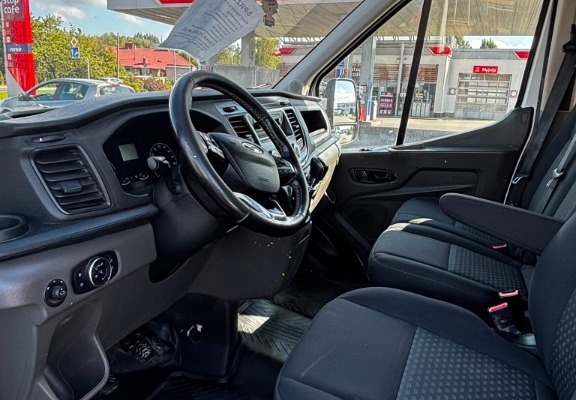Ogłoszenie - Sprzedam samochód Ford Transit z wywrotką 2.0 diesel z 2019 roku. Zdjęcie 7