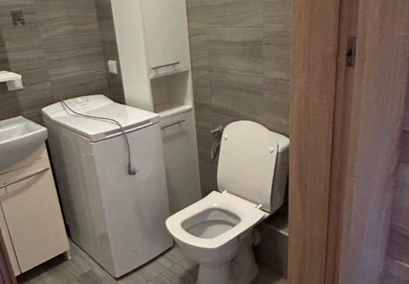 Ogłoszenie - 2 pokoje 43m do wynajęcia w centrum Legionowa. Zdjęcie 7