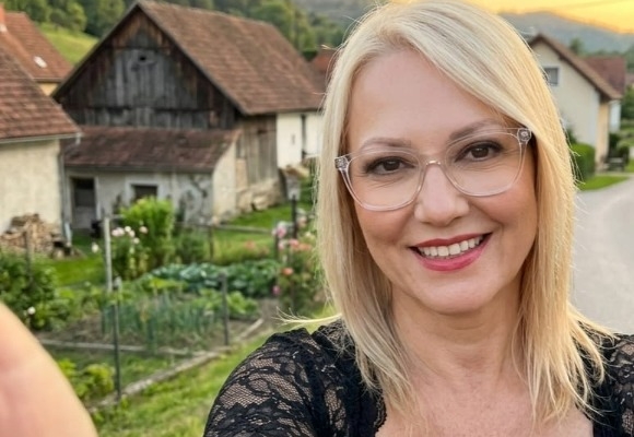 Ogłoszenie - Weronika 50 lat Dyskretna. Zdjęcie 1