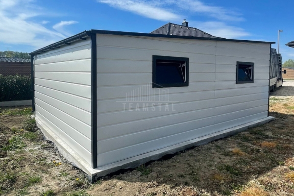 Ogłoszenie - Garaż blaszany 6x6m - 2x brama uchylna - drzwi - 2x okno - biały - antracyt - dach spad w tył - rynny TS1320. Zdjęcie 2