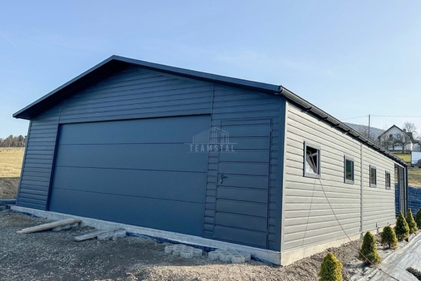 Ogłoszenie - Garaż blaszany 8x8m + wiata 2m - brama segmentowa - drzwi - 4x okno - antracyt - rynny - dach dwuspadowy TS1146. Zdjęcie 3