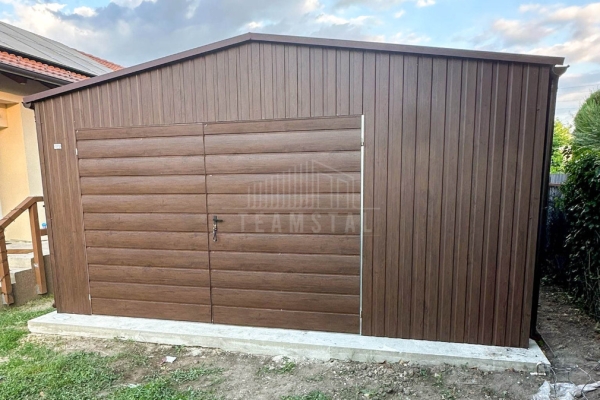 Ogłoszenie - Garaż blaszany 5x6 m - brama dwuskrzydłowa - drzwi - 5x okno drewnopodobny - rynny dach TS1309. Zdjęcie 5