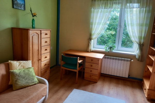 Ogłoszenie - Wynajmę studiującym w Nysie pokój jednoosobowy 14 m kw.. Zdjęcie 6