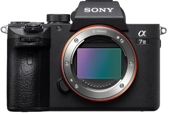 Ogłoszenie - Sony Alpha a7 III 24MP UHD 4K Mirrorless Digital Camera (Body Only). Zdjęcie 1