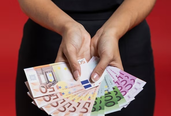 Ogłoszenie - Pomoc finansowa na święta dla wszystkich. Zdjęcie 1