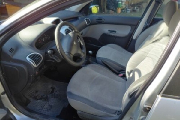 Ogłoszenie - PEUGEOT 206 SW. Zdjęcie 4