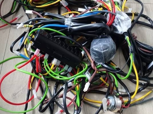 Ogłoszenie - Instalacje elektryczne do ciągników. Zdjęcie 1