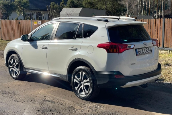 Ogłoszenie - TOYOTA RAV4, 2,0 D-4D BIAŁA PERŁA. Zdjęcie 3