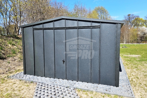 Ogłoszenie - Garaż blaszany 4x6 m - brama uchylna - antracyt - blacha na rąbek - dach dwuspadowy GP741. Zdjęcie 6