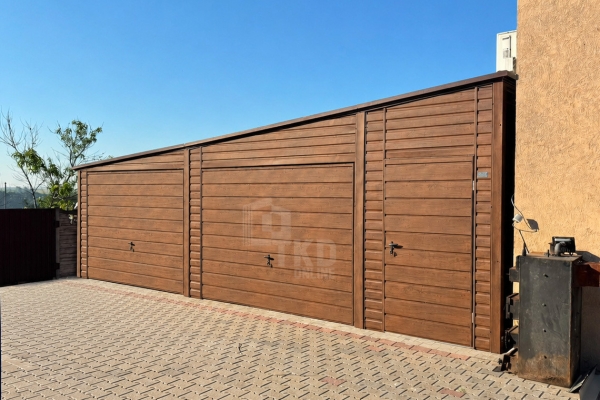 Ogłoszenie - Garaż blaszany 8,5x6 m - 2x brama uchylna - drzwi - ciemny orzech - drewnopodobny - dach spad na bok - rynny TKD464. Zdjęcie 4