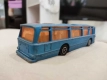 Ogłoszenie - Dinky Toys. Made in England. Viceroy Coach 37. Model autobusu.. Miniaturka 2