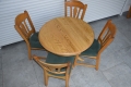 Ogłoszenie - stół rozkładany i 4 krzesła - cały komplet z drewna dębowego. Miniaturka 2