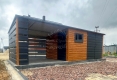 Ogłoszenie - Schowek - domek ogrodowy 3,8x2,5m - wiata 3m - drzwi - okno  drewnopodobny - czarny - dach spad w tył ID1050. Miniaturka 2