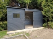 Ogłoszenie - Schowek - domek ogrodowy 4x2m - drzwi przesuwne - okno - antracyt - dach spad w tył ID1085. Miniaturka 1