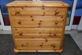 Ogłoszenie - komoda z szufladami z drewna sosnowego - jak nowa. Miniaturka 1