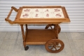 Ogłoszenie - barek - stolik dębowy na kółkach - super stan. Miniaturka 1