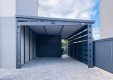 Ogłoszenie - Carport - wiata samochodowa 3,5x6 m - pomieszczenie gospodarcze - drzwi - okno - antracyt - dach spad w bok TS1335. Miniaturka 2