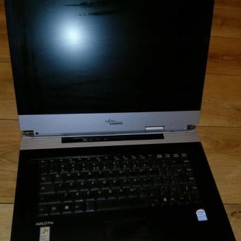 Ogłoszenie - Laptop AMILO PRO V2055 - 180,00 zł