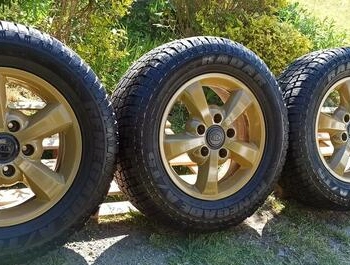 Ogłoszenie - Felgi Koła Aluminiowe KIA 245/65/R17 9.5mm 5x139.7 Sorento - 1 899,00 zł