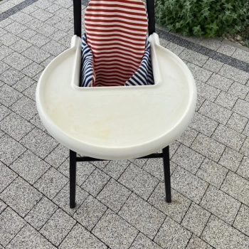 Ogłoszenie - Krzesełko drewniane do karmienia Ikea - 100,00 zł