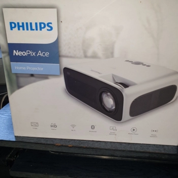 Ogłoszenie - Projektor Philips NeoPix Ace NPX647/INT - 550,00 zł